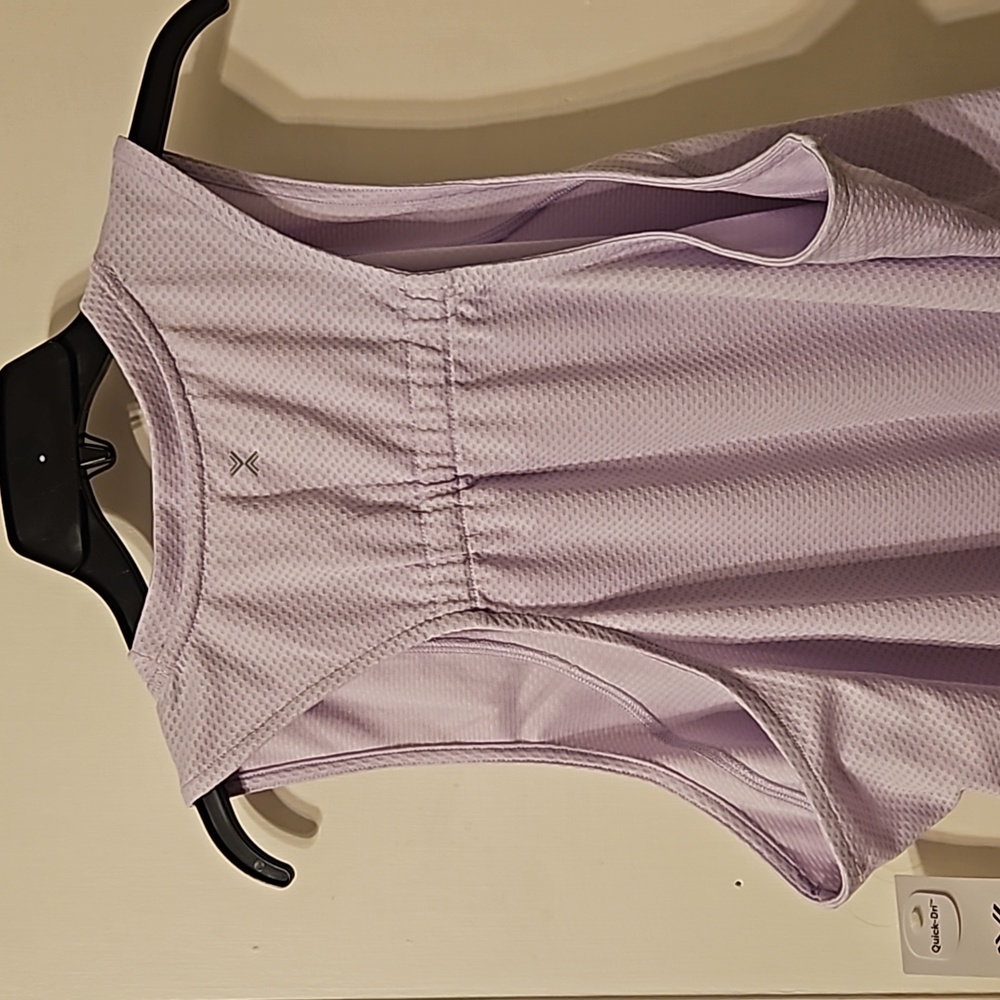 Work out Tank - Picture 2 of 4